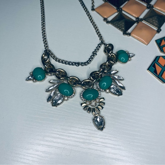 Charming Charlie Women's Gold Peach & Turquoise Necklace Jewelry Trio Set - Picture 2 of 4